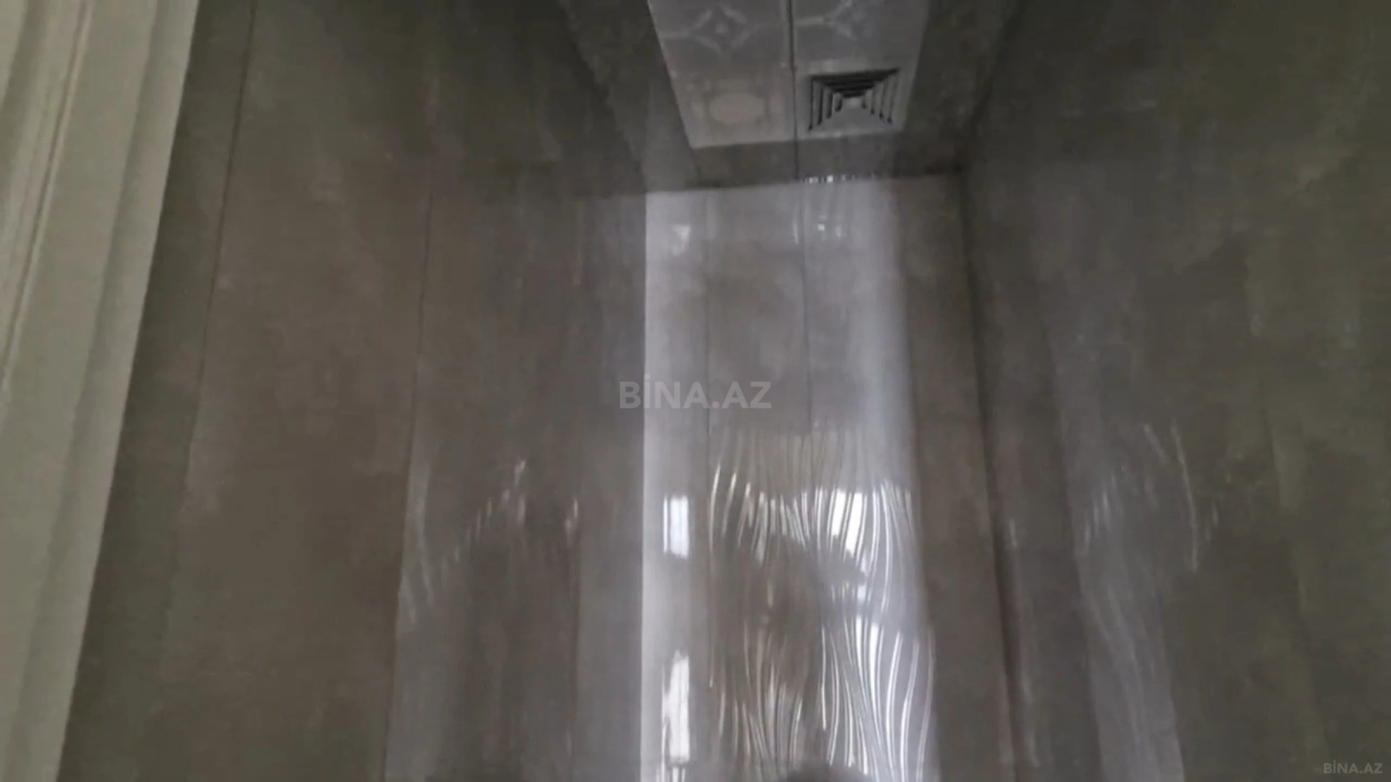 Satılır 3 otaqlı mənzil 91 m²