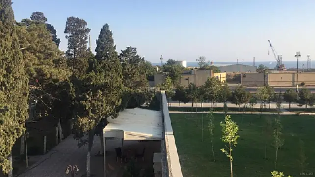 Satılır obyekt 500 m²