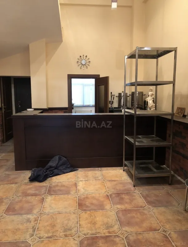 Kirayə verilir obyekt 200 m²