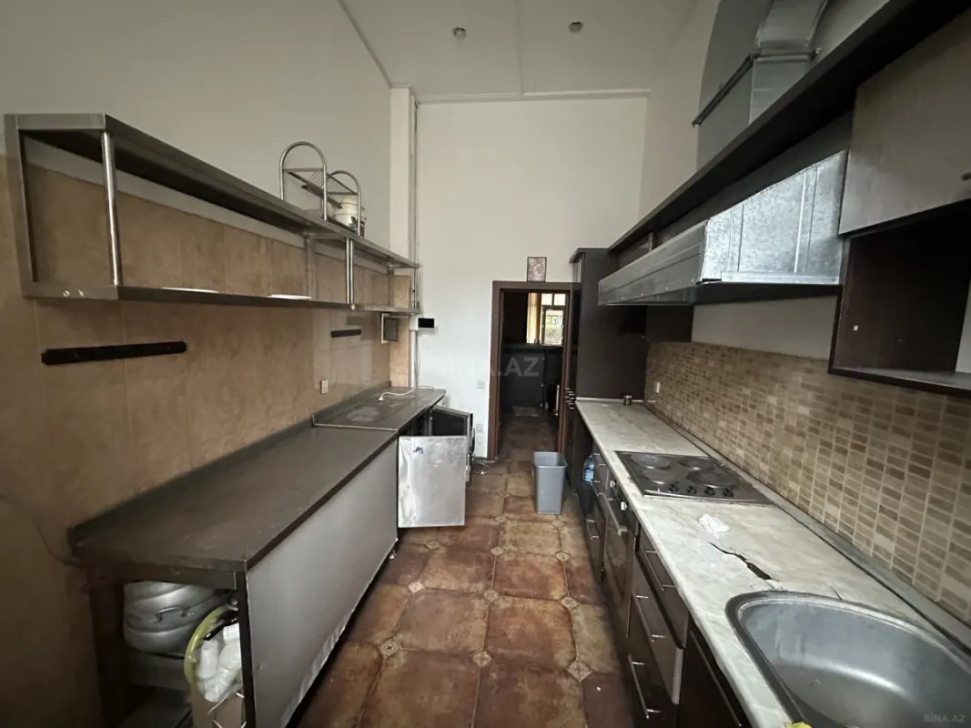 Kirayə verilir obyekt 200 m²