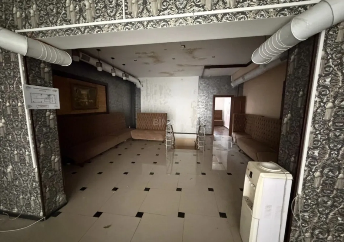 Kirayə verilir obyekt 200 m²