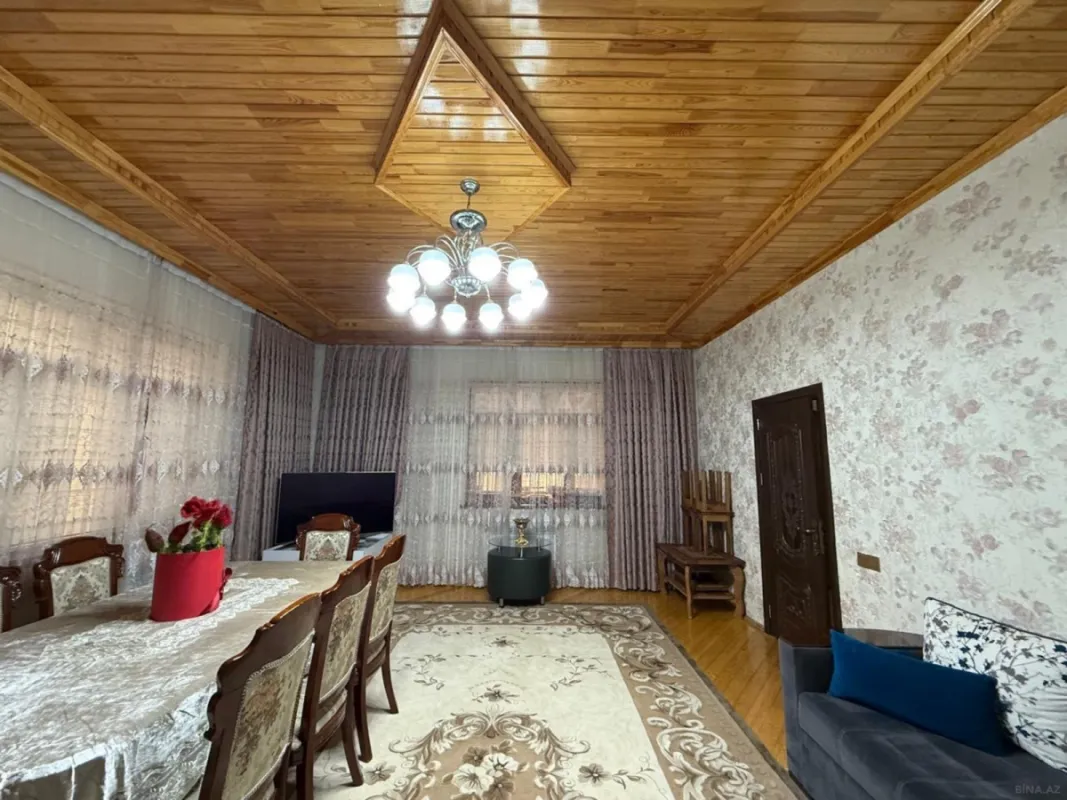 Satılır 4 otaqlı həyət evi 130 m²
