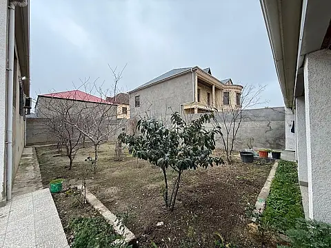 Satılır 4 otaqlı həyət evi 130 m²