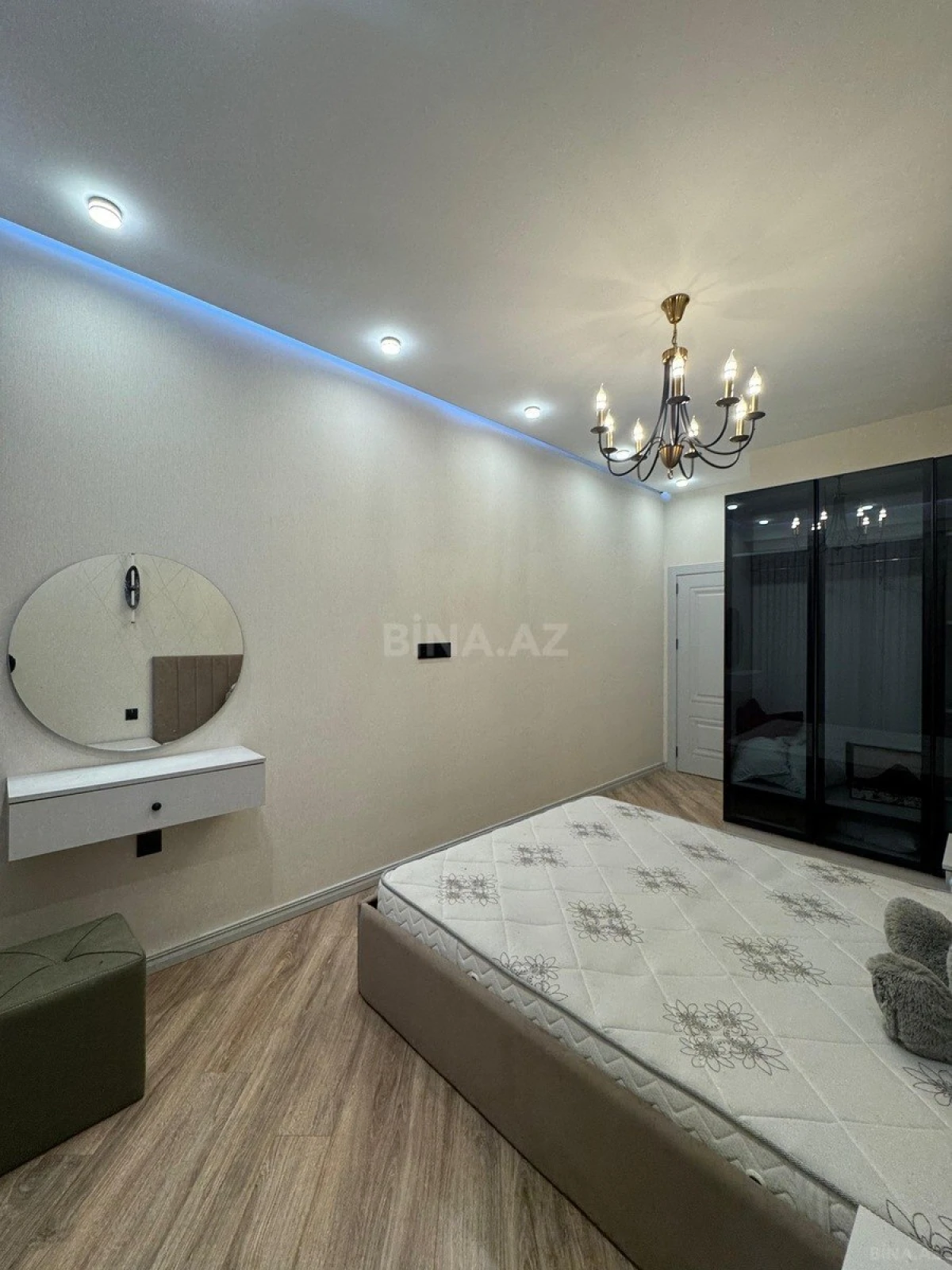 Satılır 2 otaqlı mənzil 55 m²