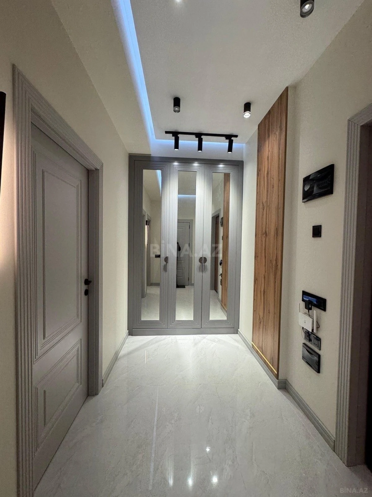 Satılır 2 otaqlı mənzil 55 m²