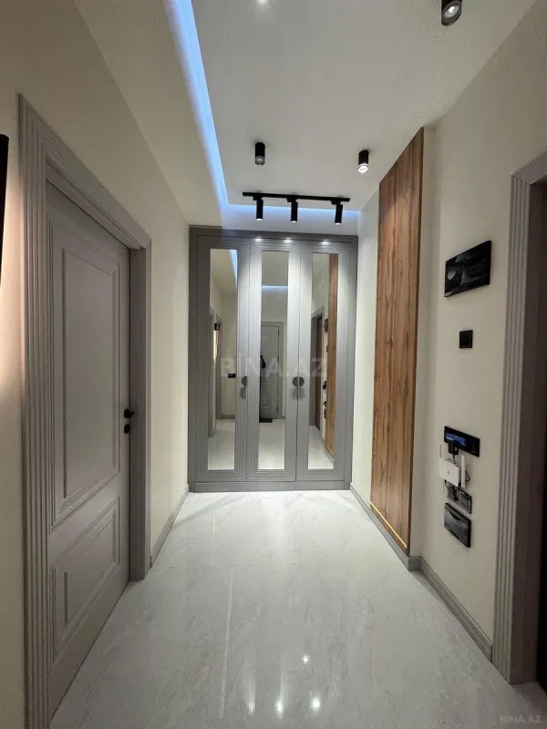 Satılır 2 otaqlı mənzil 55 m²