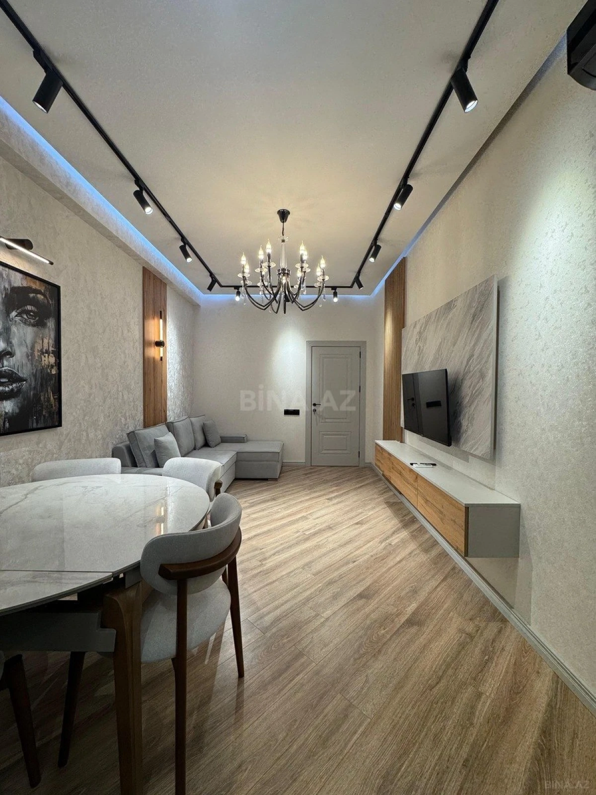 Satılır 2 otaqlı mənzil 55 m²