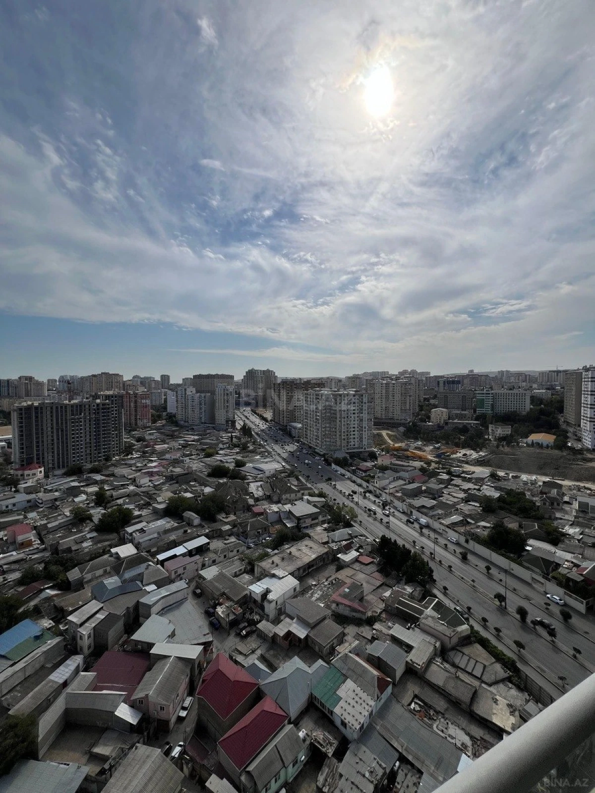 Satılır 3 otaqlı mənzil 148 m²