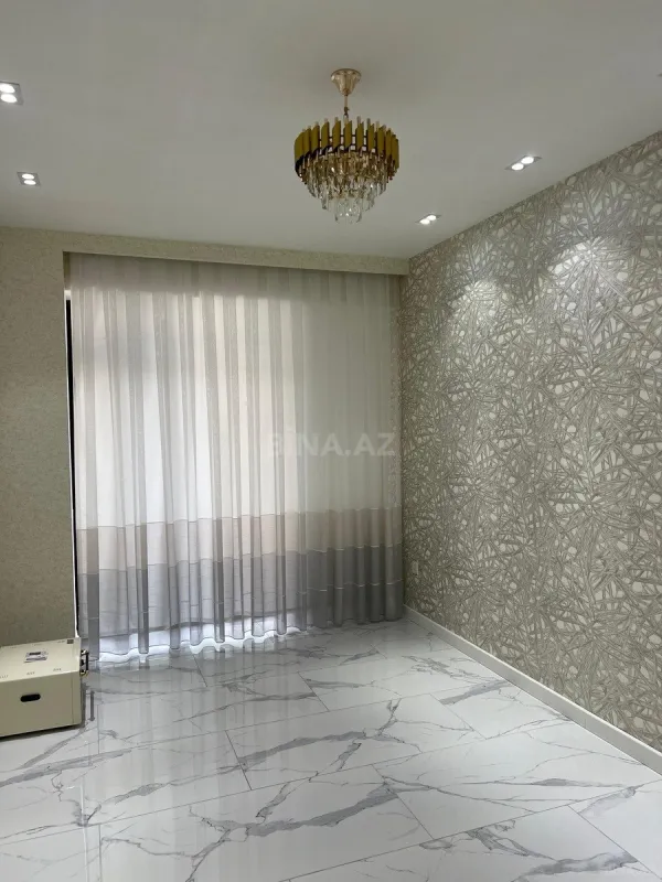 Satılır 3 otaqlı mənzil 148 m²