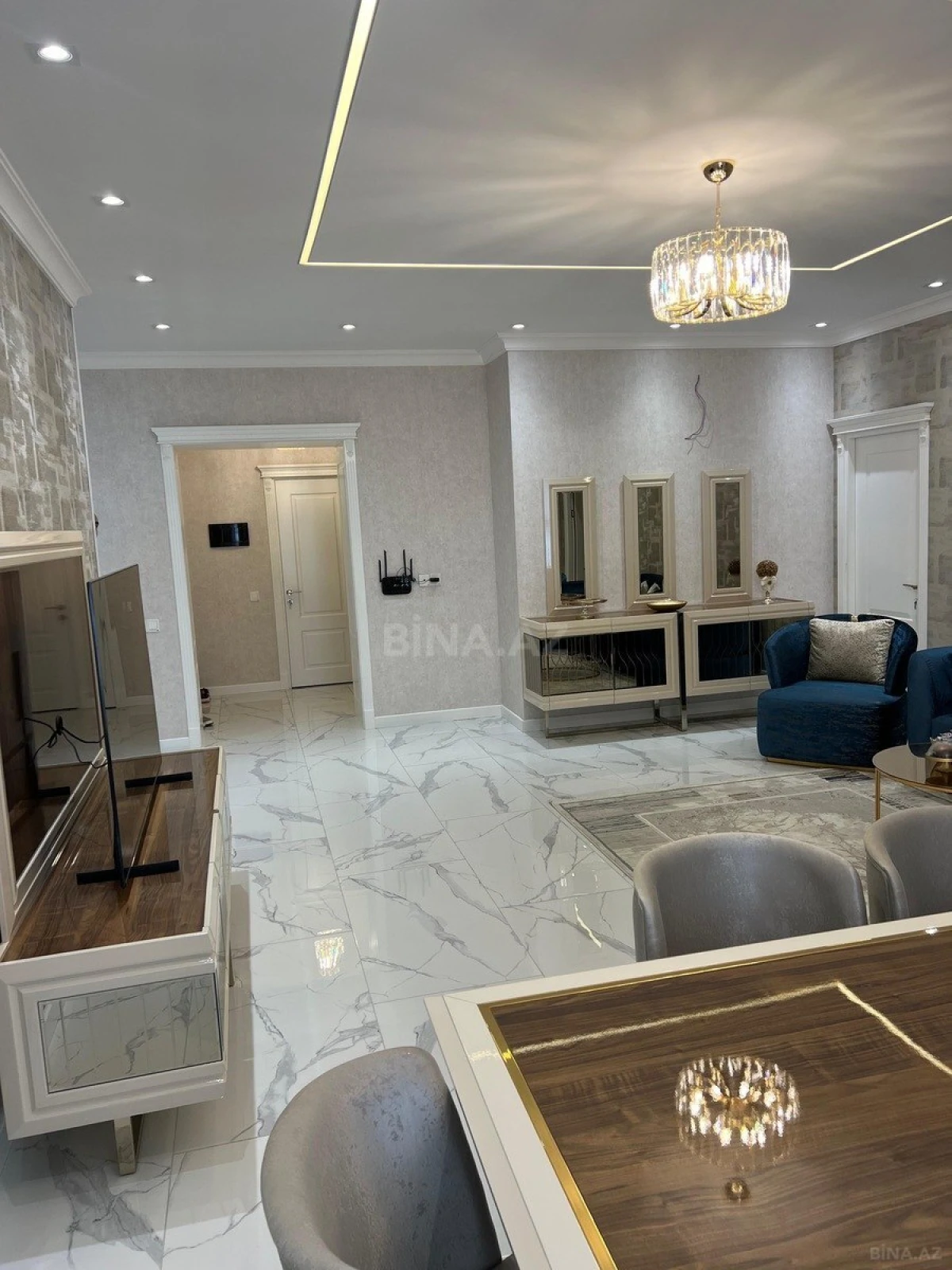 Satılır 3 otaqlı mənzil 148 m²