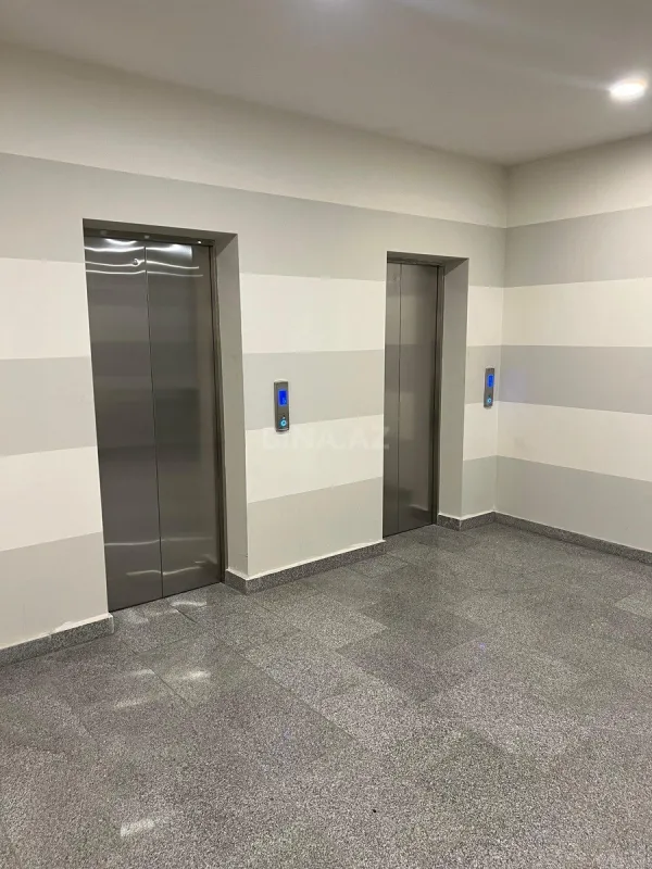 Satılır 3 otaqlı mənzil 148 m²