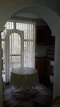 Kirayə verilir 2 otaqlı mənzil 70 m² — Bakı, Sahil qəs. 2 otaq 70.00 m²