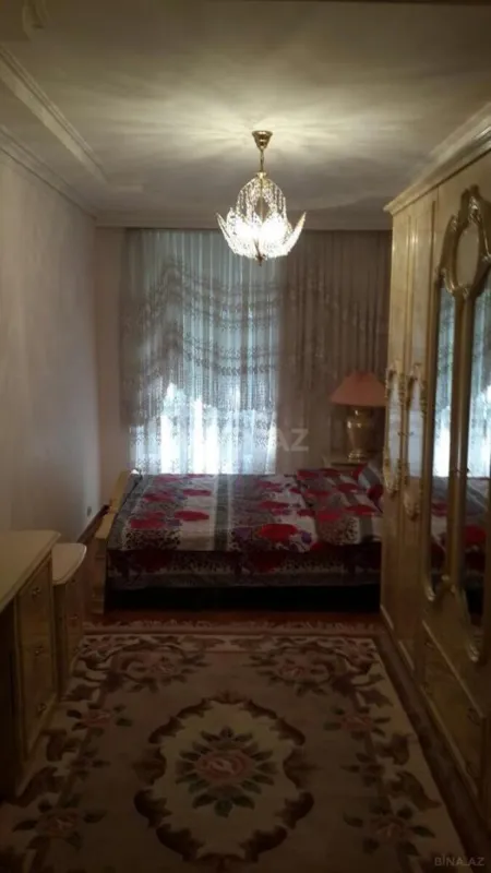 Kirayə verilir 2 otaqlı mənzil 70 m²