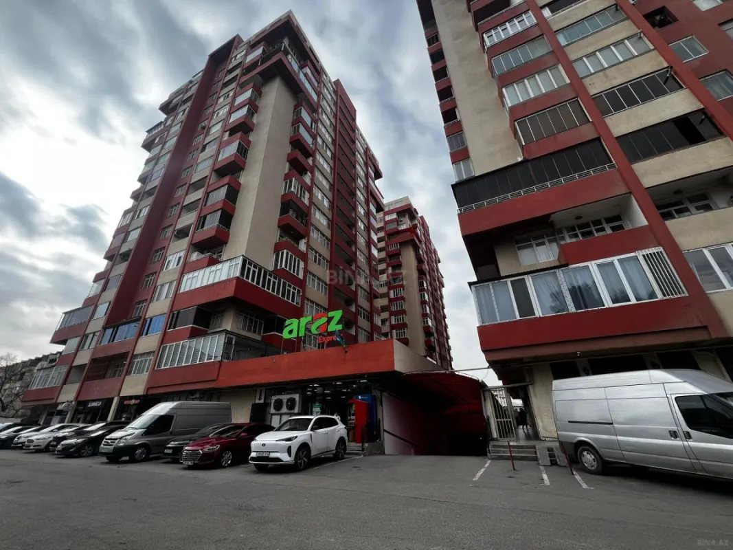 Satılır 3 otaqlı mənzil 66 m²