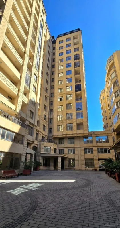 Satılır 2 otaqlı mənzil 75 m²