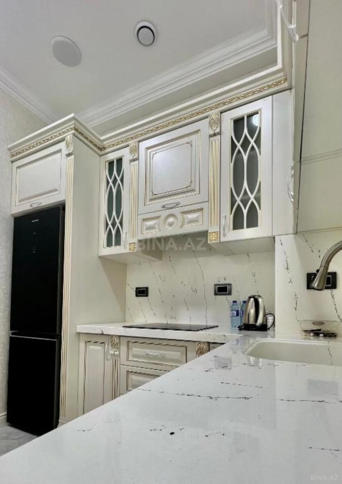 Satılır 2 otaqlı mənzil 75 m²