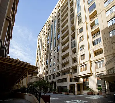 Satılır 2 otaqlı mənzil 75 m²