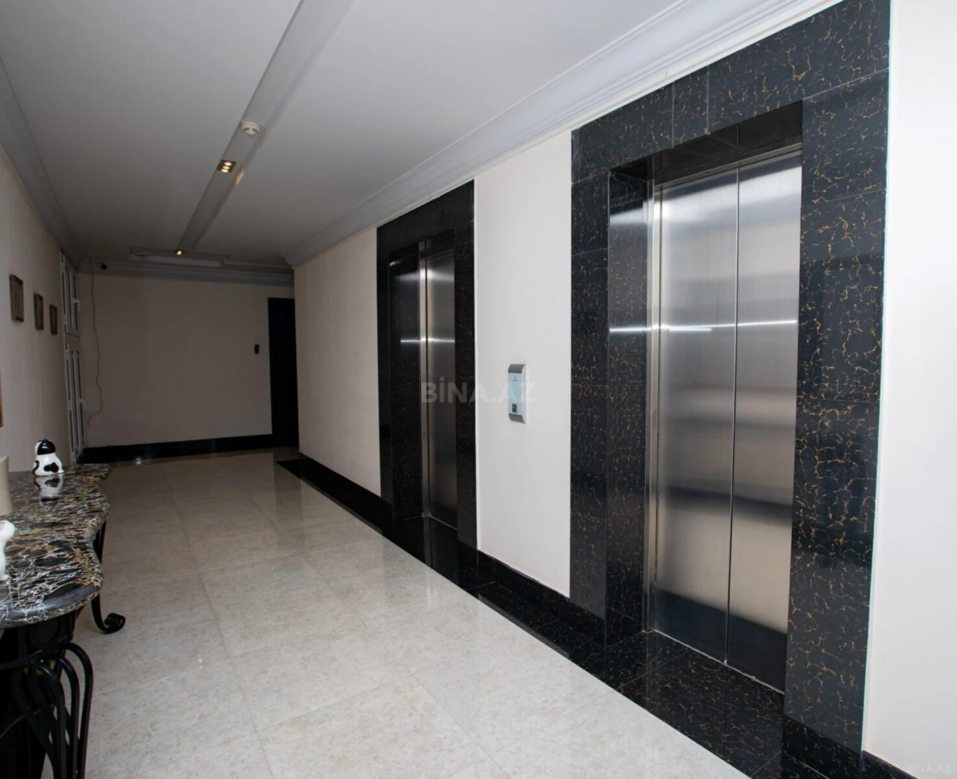 Satılır 2 otaqlı mənzil 75 m²