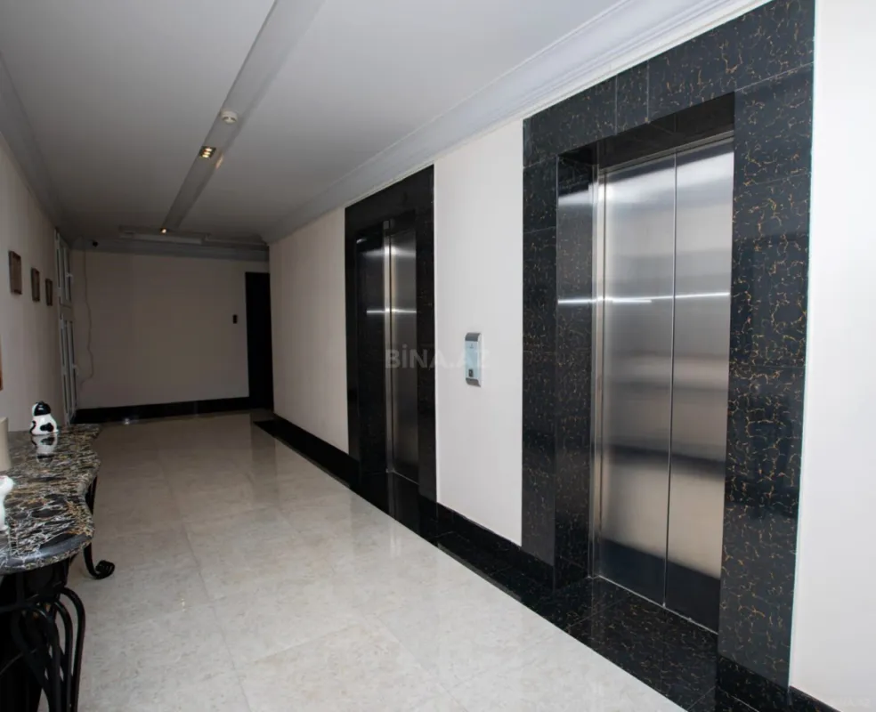 Satılır 2 otaqlı mənzil 75 m²