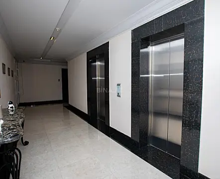 Satılır 2 otaqlı mənzil 75 m²