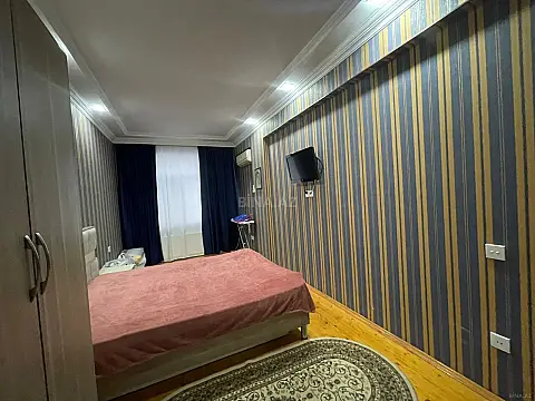 Kirayə verilir 2 otaqlı mənzil 80 m²
