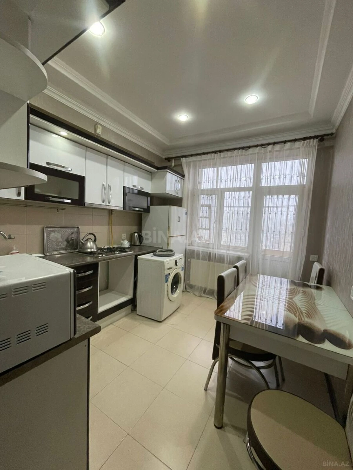 Kirayə verilir 2 otaqlı mənzil 80 m²
