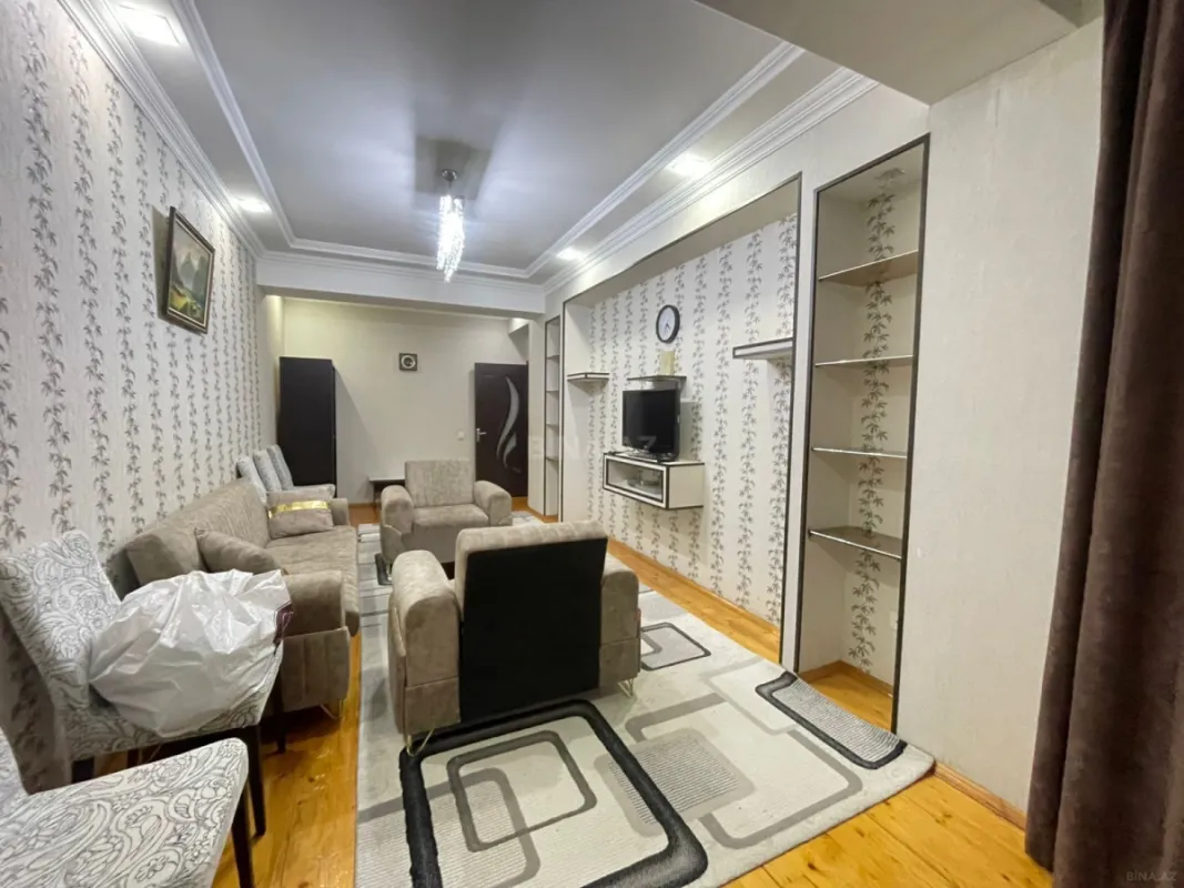 Kirayə verilir 2 otaqlı mənzil 80 m²