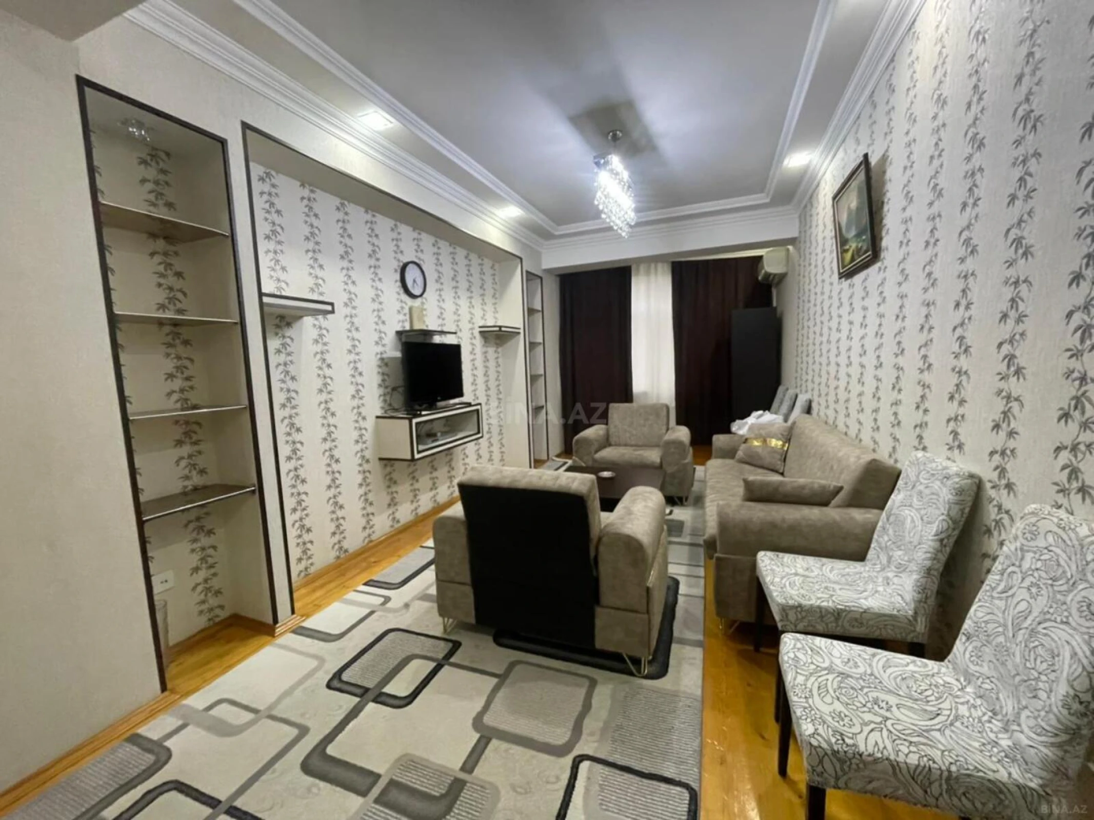 Kirayə verilir 2 otaqlı mənzil 80 m²