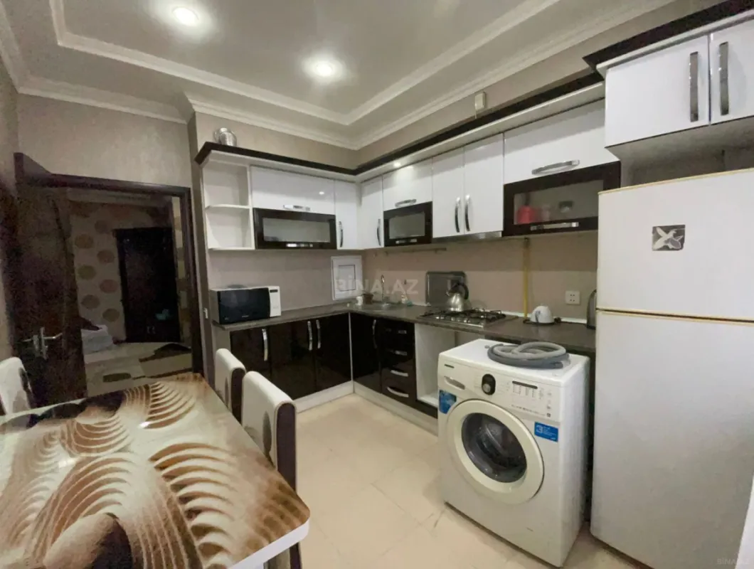 Kirayə verilir 2 otaqlı mənzil 80 m²