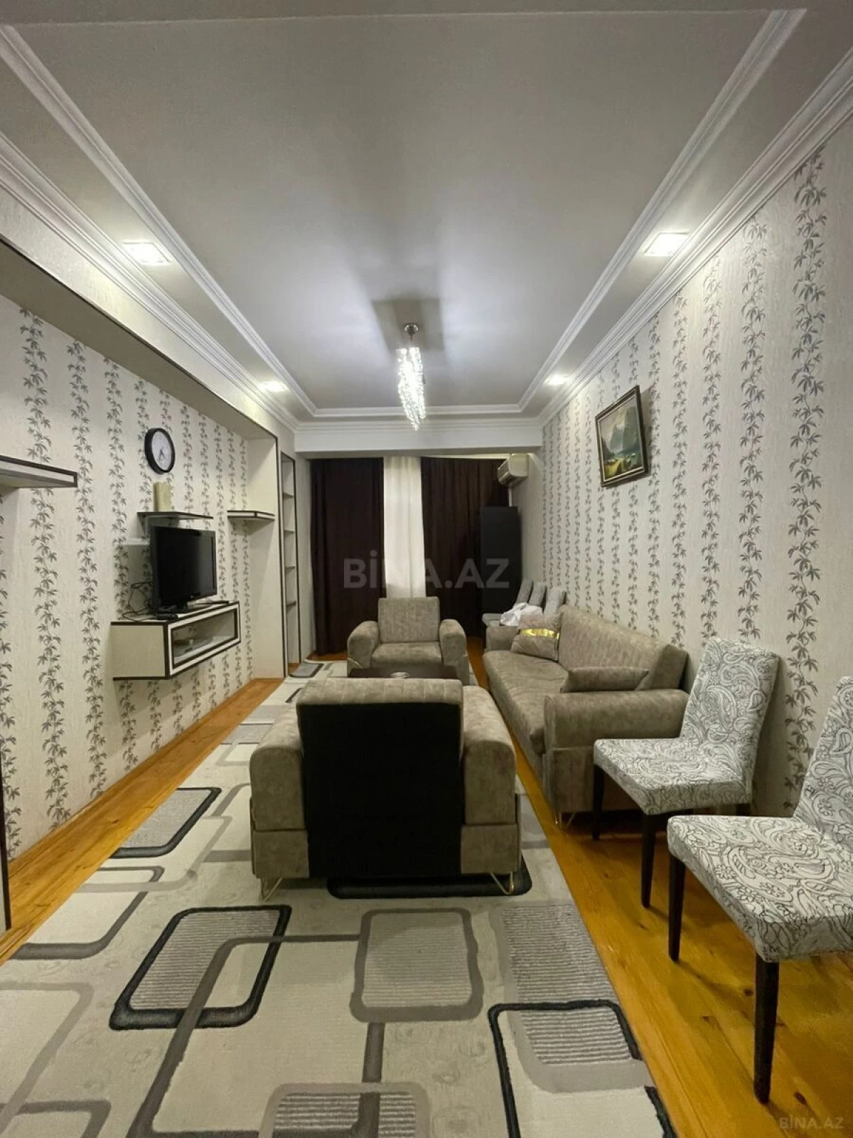 Kirayə verilir 2 otaqlı mənzil 80 m²
