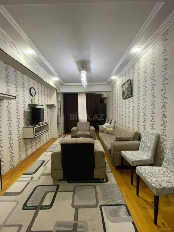 Kirayə verilir 2 otaqlı mənzil 80 m²