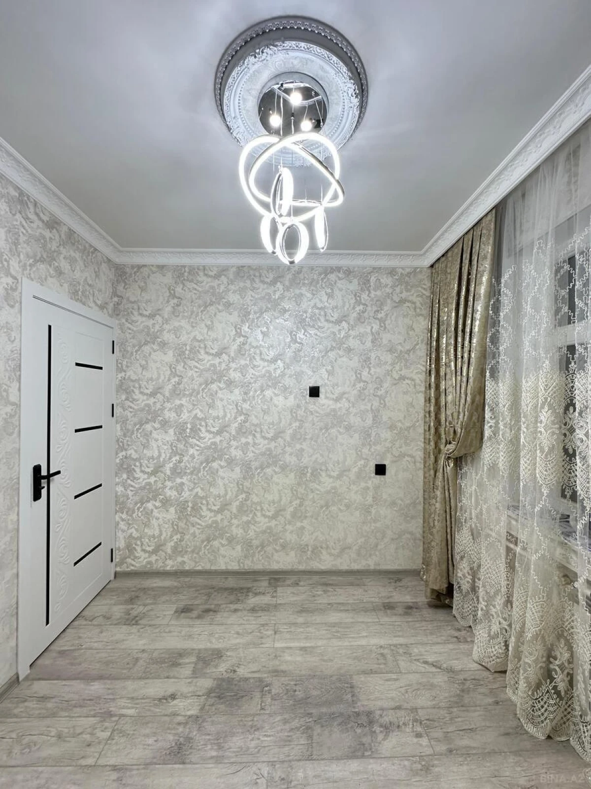 Satılır 3 otaqlı mənzil 60 m²