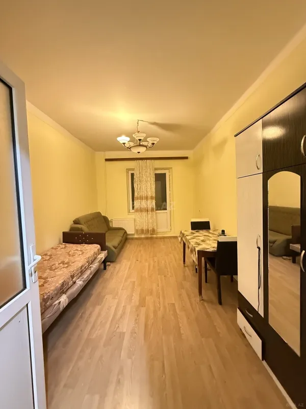 Satılır 1 otaqlı mənzil 45 m²
