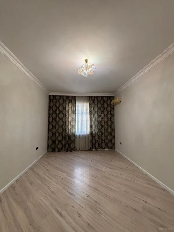 Satılır 5 otaqlı mənzil 192 m²