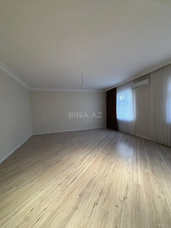 Satılır 5 otaqlı mənzil 192 m²