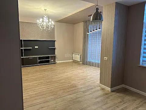Satılır 4 otaqlı mənzil 171 m²