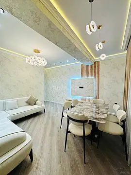 Satılır 3 otaqlı mənzil 107 m²