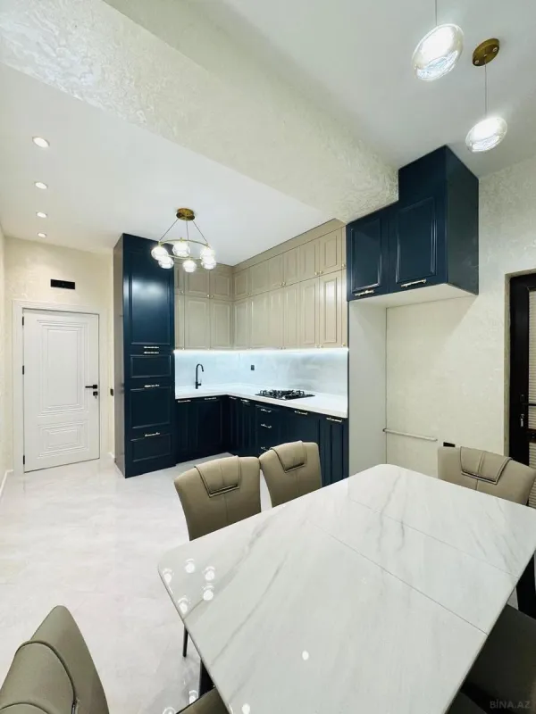 Satılır 3 otaqlı mənzil 107 m²