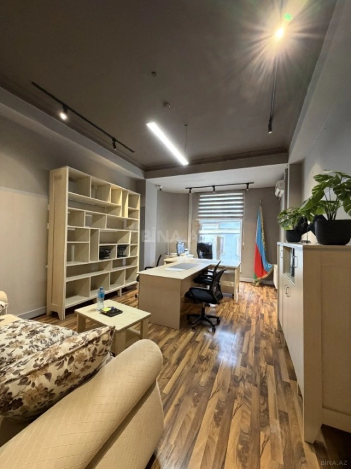 Kirayə verilir 4 otaqlı ofis 125 m²