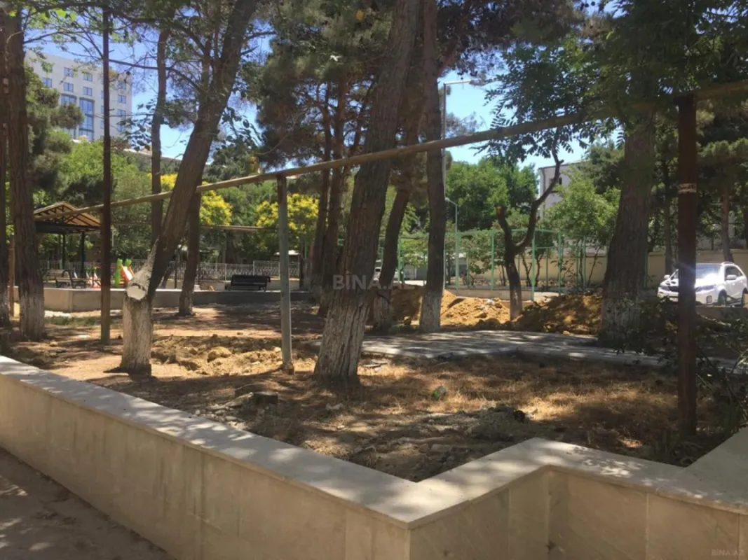 Kirayə verilir 6 otaqlı mənzil 170 m²