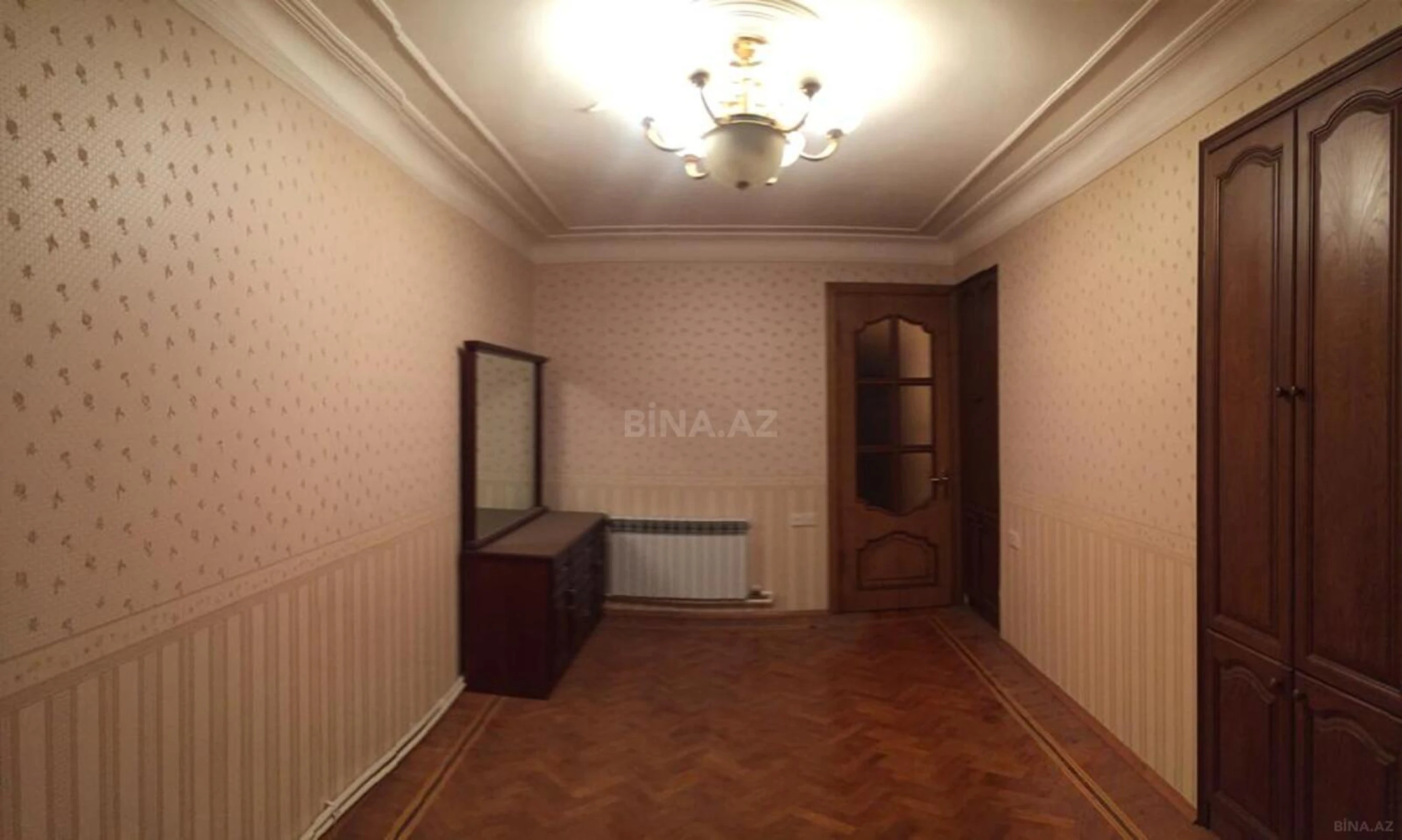 Kirayə verilir 6 otaqlı mənzil 170 m²