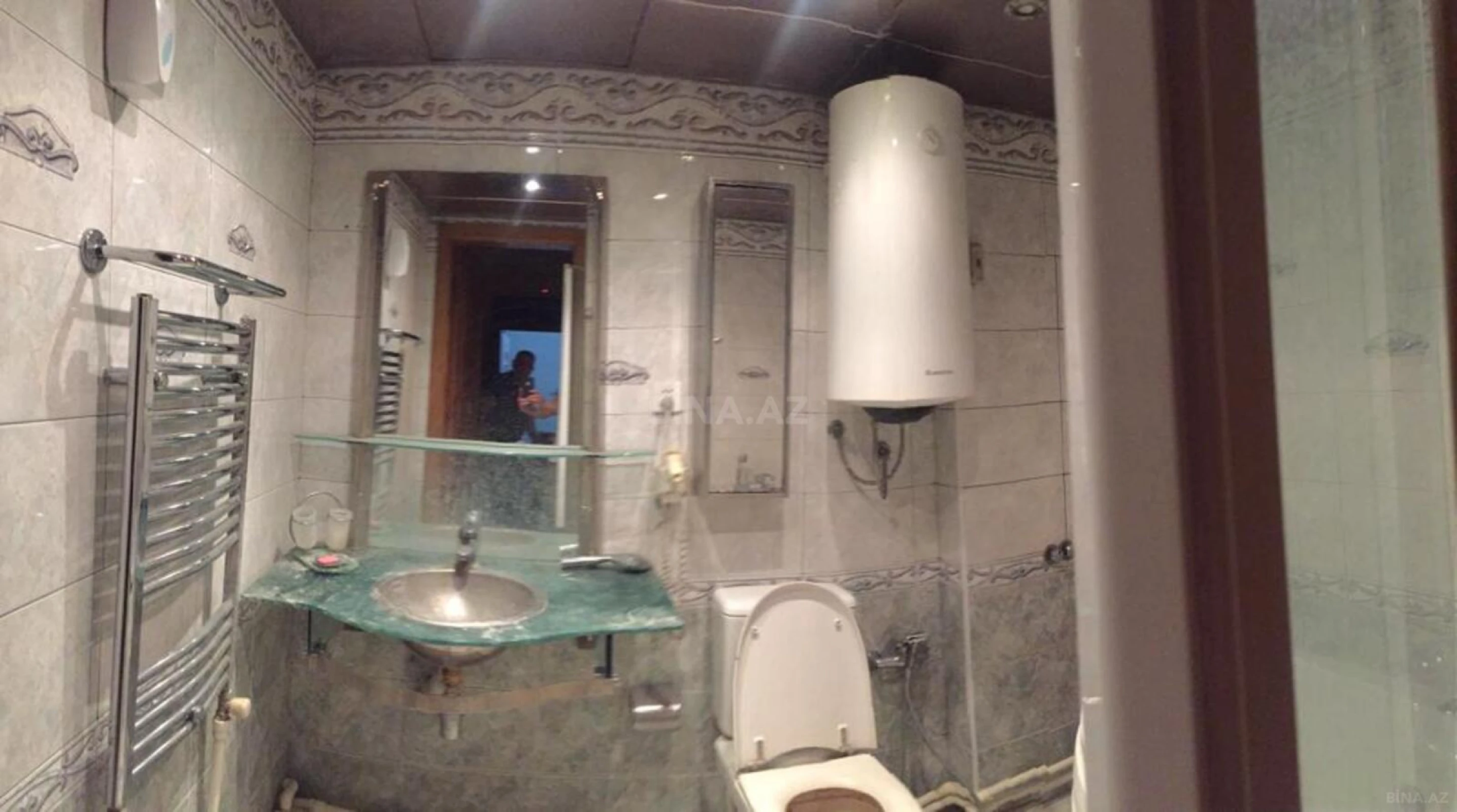 Kirayə verilir 6 otaqlı mənzil 170 m²