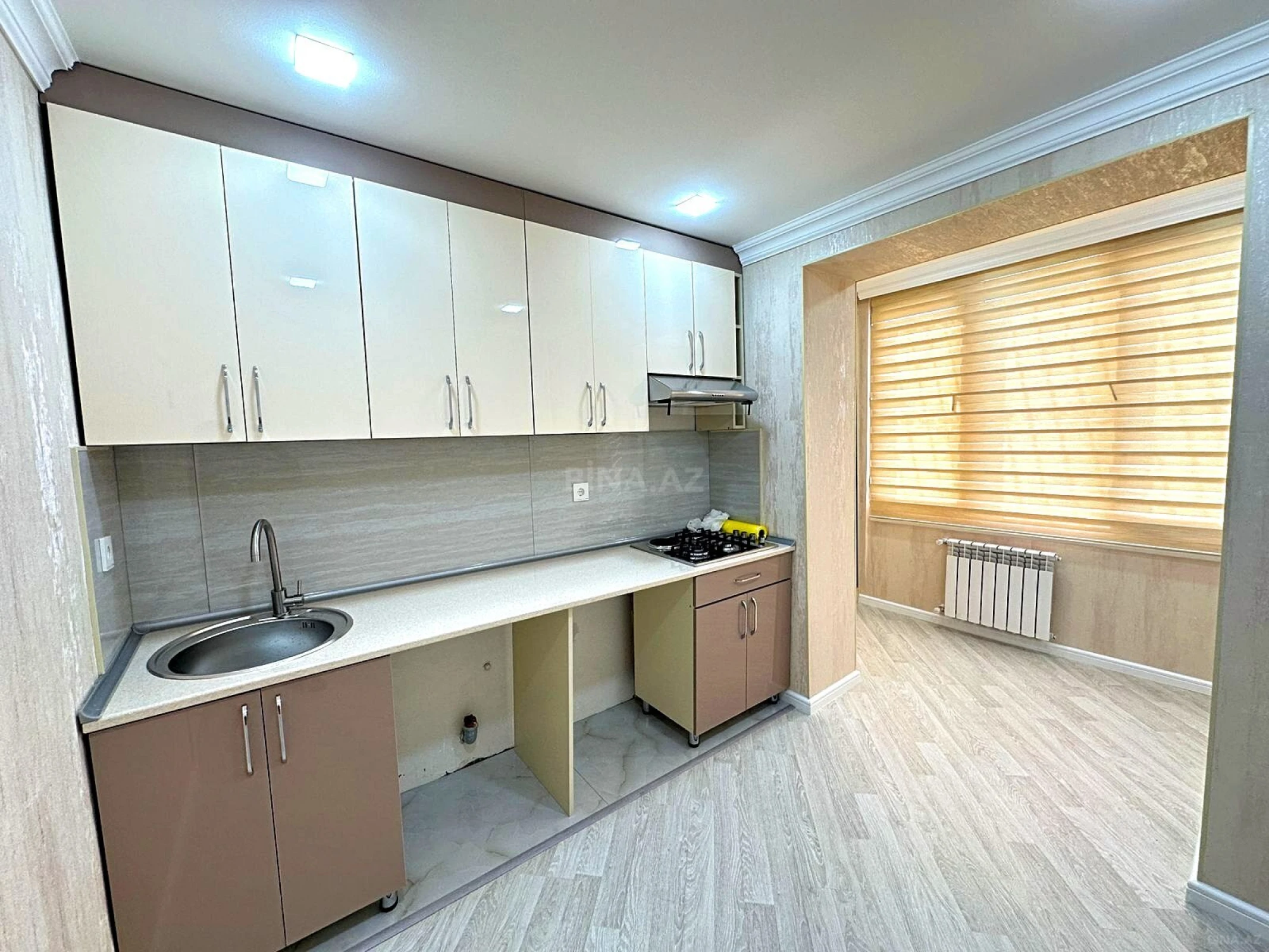 Satılır 4 otaqlı mənzil 100 m²