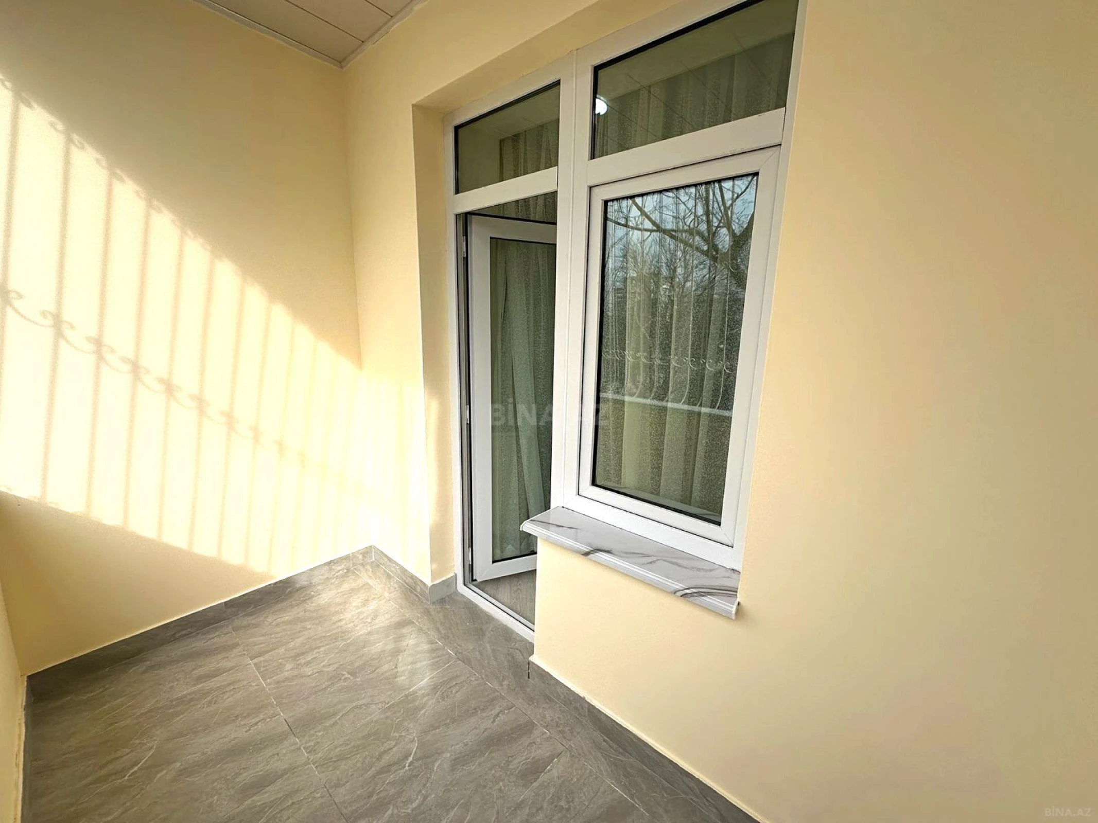 Satılır 4 otaqlı mənzil 100 m²