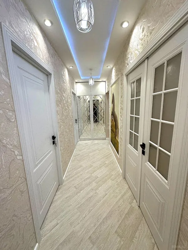 Satılır 4 otaqlı mənzil 100 m²