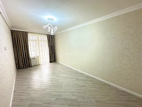 Satılır 4 otaqlı mənzil 100 m²