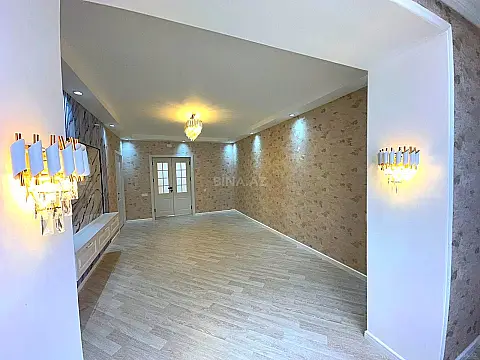Satılır 4 otaqlı mənzil 100 m²