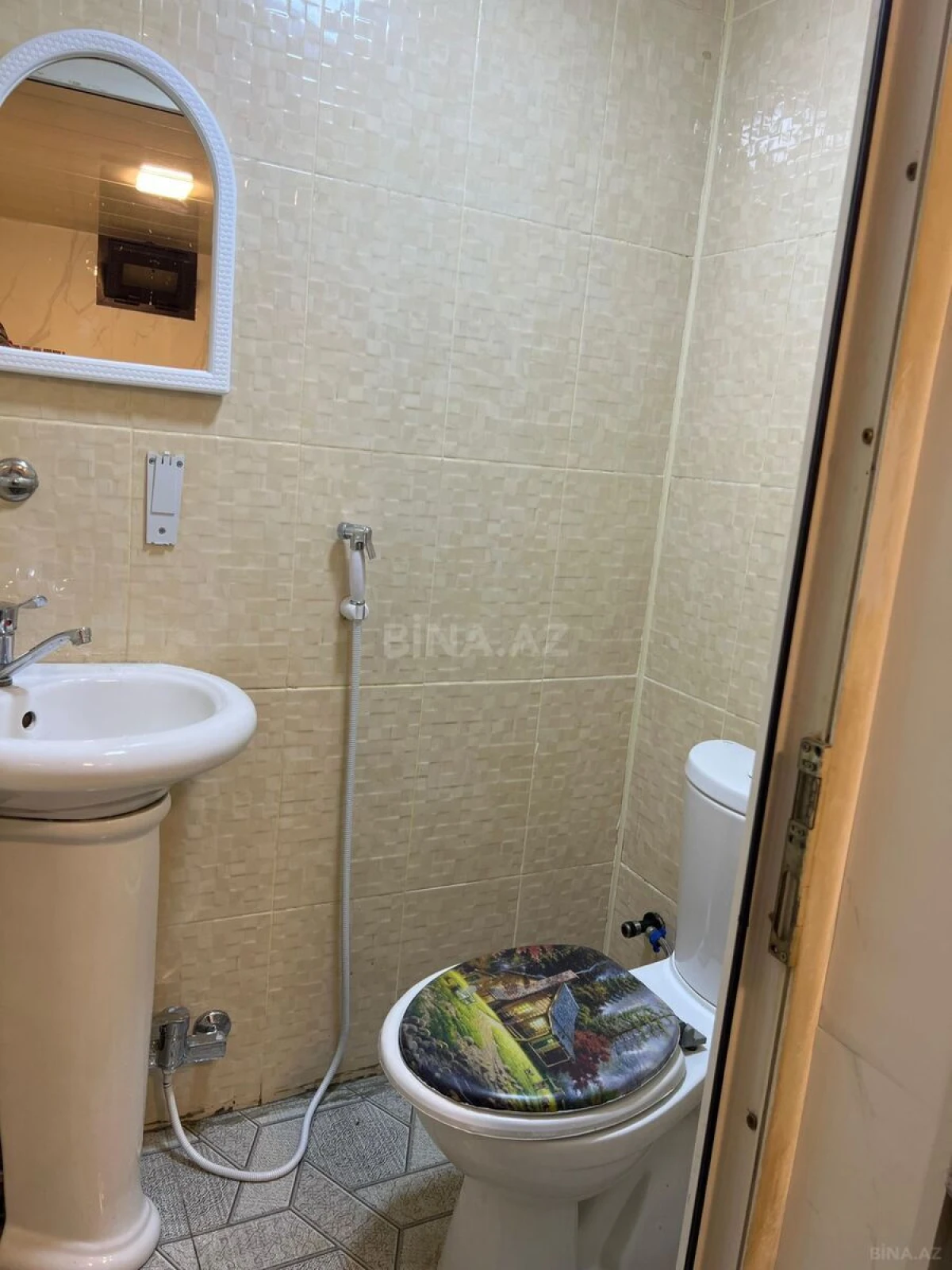 Satılır obyekt 60 m²