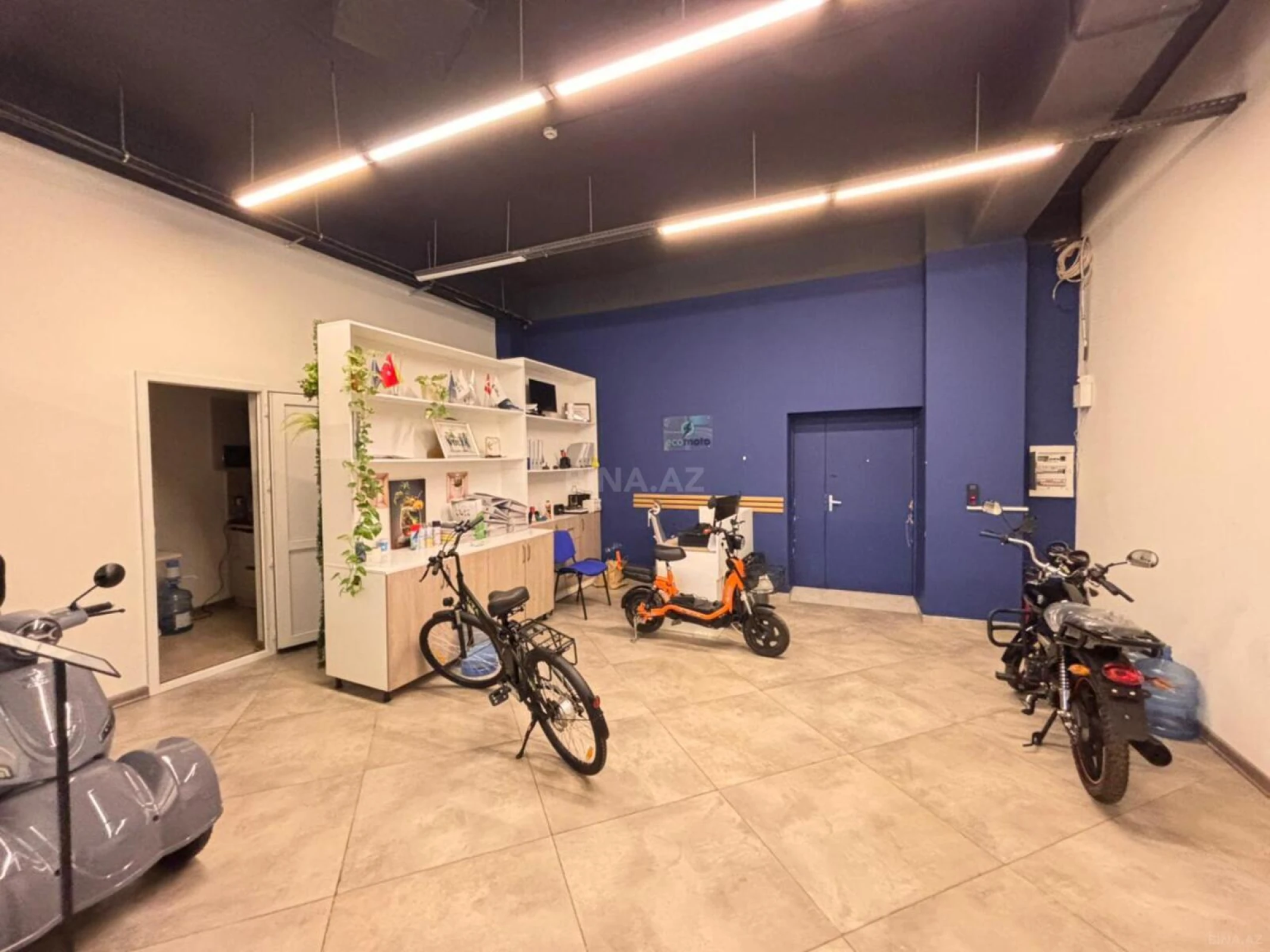 Satılır obyekt 240 m²