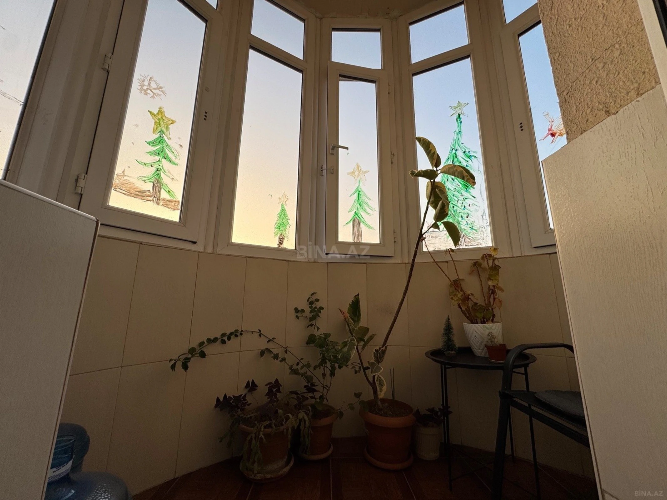 Satılır 2 otaqlı mənzil 100 m²